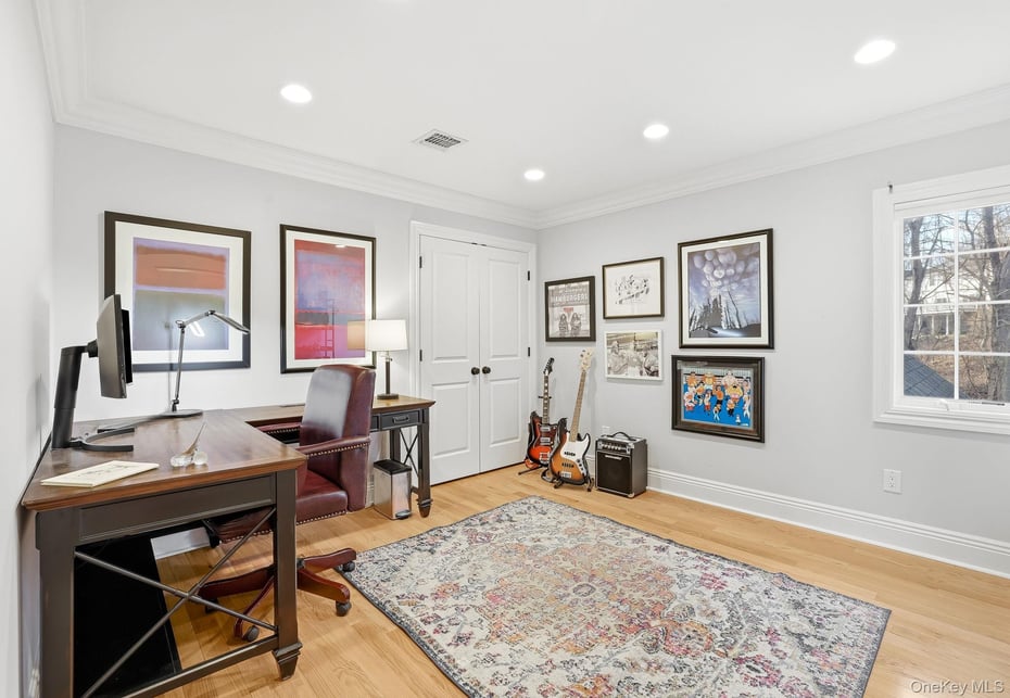 16 Hall Road Photo 24