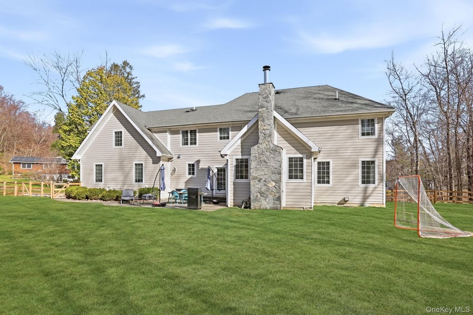 16 Hall Road Photo 37