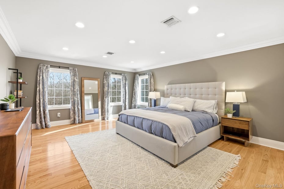 16 Hall Road Photo 19