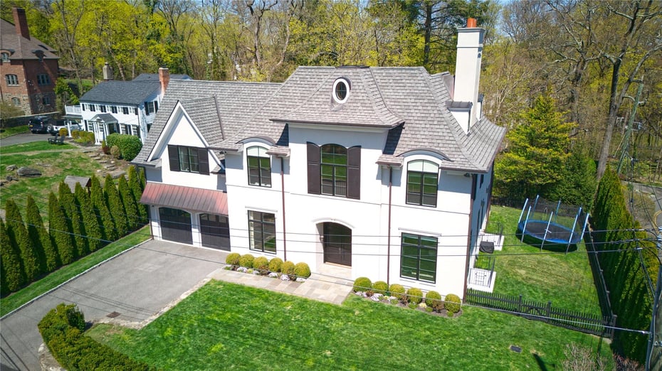 23 Glen Eagles Drive Photo 1