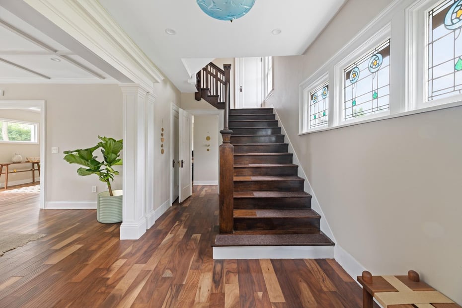 209 Van Cortlandt Park Avenue Photo 5