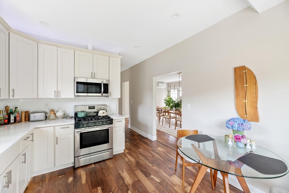 209 Van Cortlandt Park Avenue Photo 10