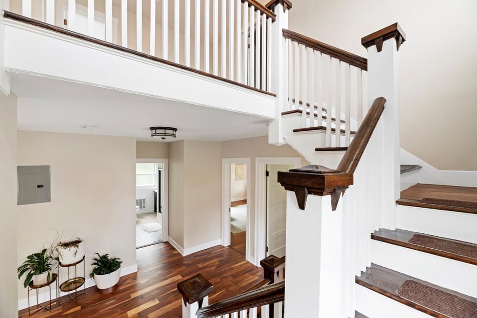 209 Van Cortlandt Park Avenue Photo 17