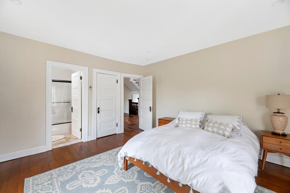 209 Van Cortlandt Park Avenue Photo 14