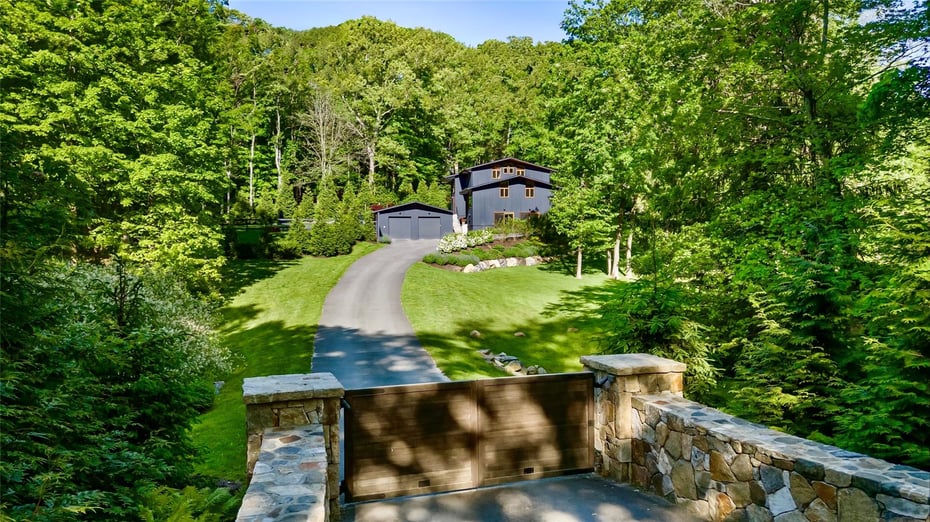 21 Black Spring Road Photo 24