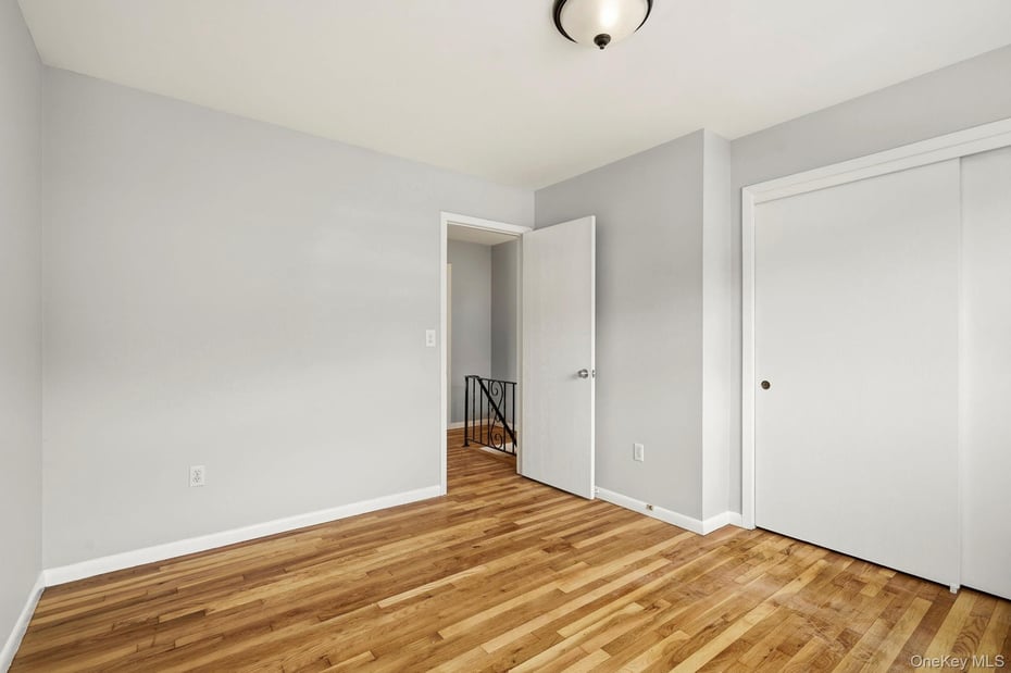 55 Leroy Avenue Photo 24