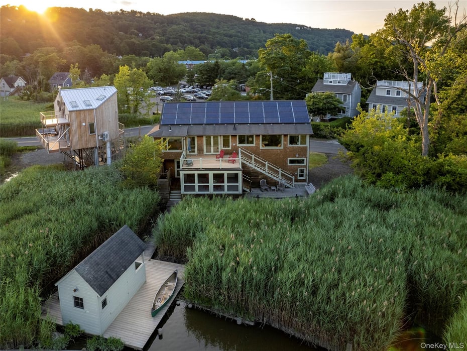 99 Paradise Avenue Photo 34