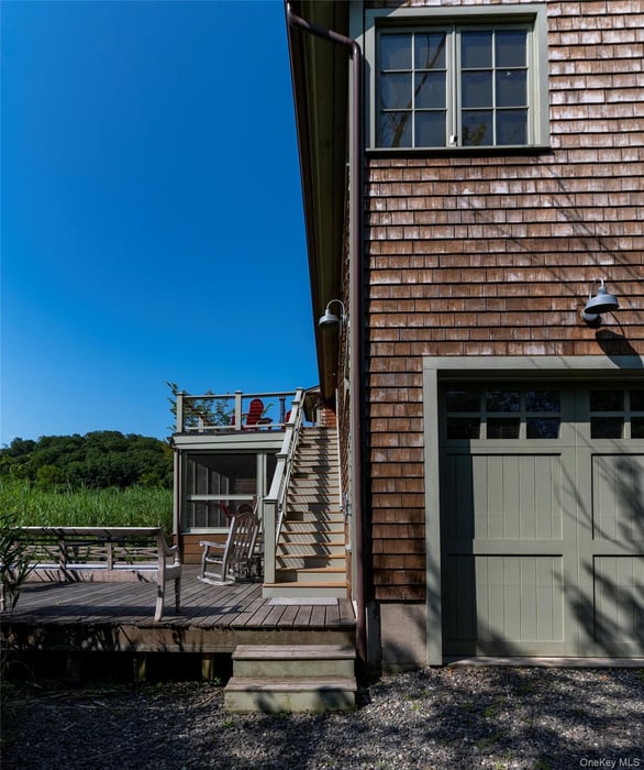 99 Paradise Avenue Photo 16