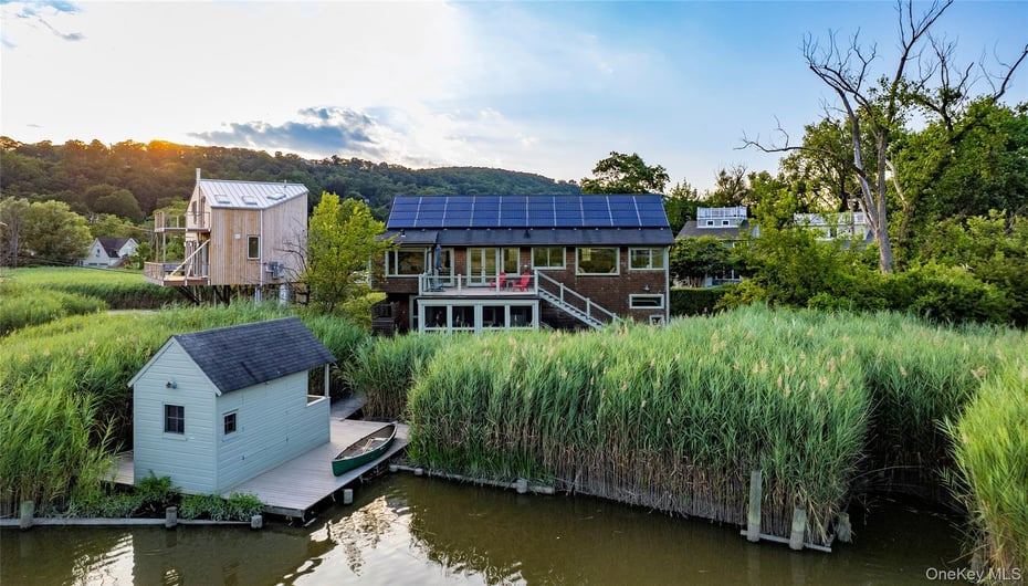 99 Paradise Avenue Photo 39