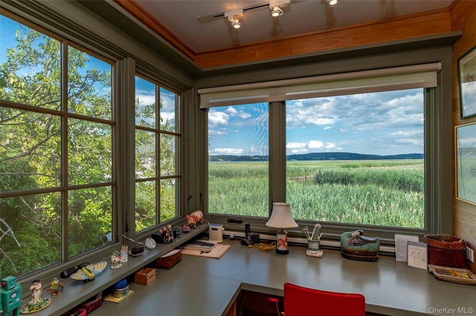 99 Paradise Avenue Photo 28