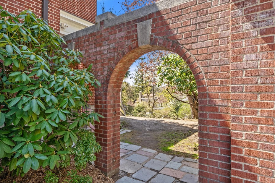 27 Calumet Avenue Photo 30