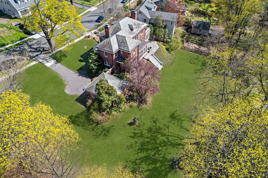 27 Calumet Avenue Photo 36