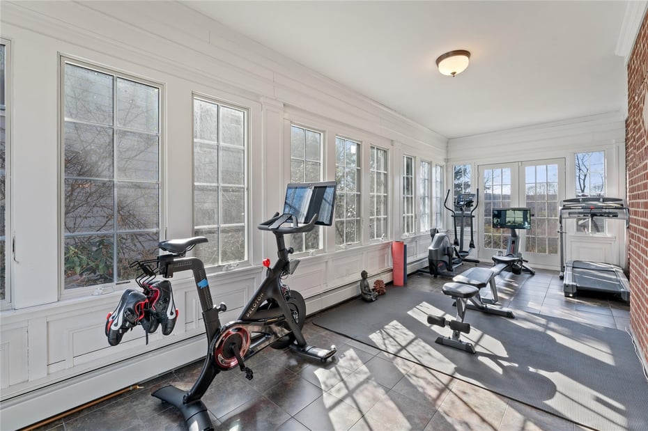 27 Calumet Avenue Photo 5