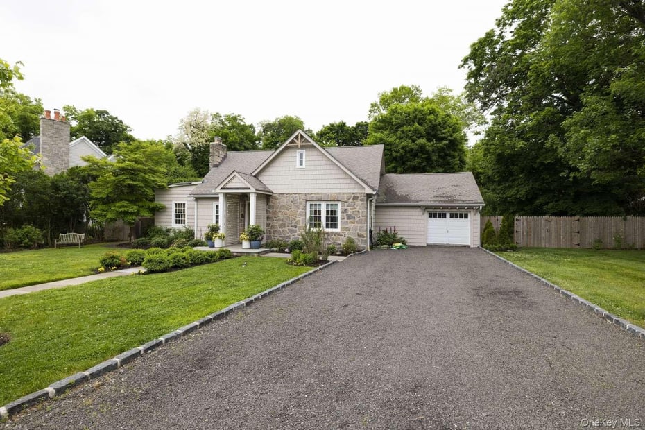 116 Shore Drive Photo 1