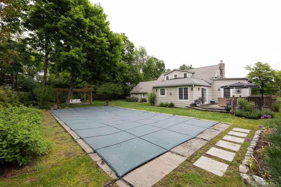 116 Shore Drive Photo 2