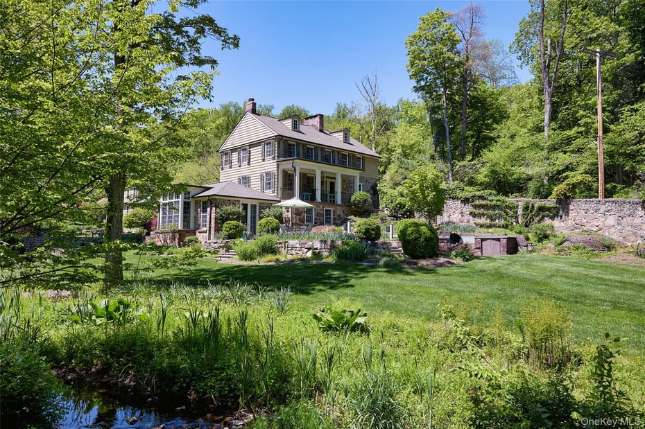 116 S Mountain Road Photo 2