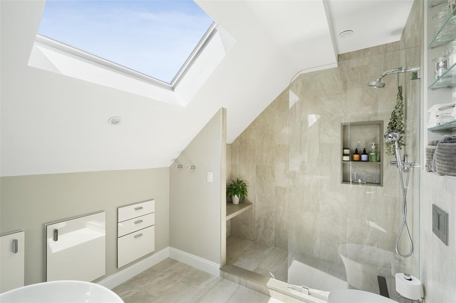 43 Rossmore Avenue Photo 12