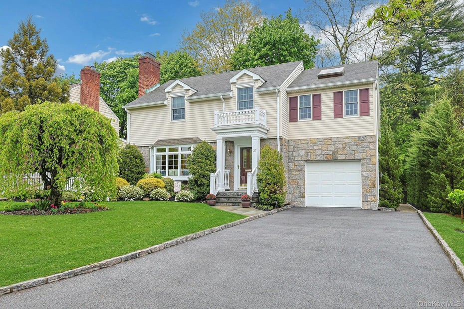 27 Longview Drive Photo 2