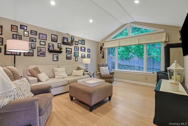 27 Longview Drive Photo 19