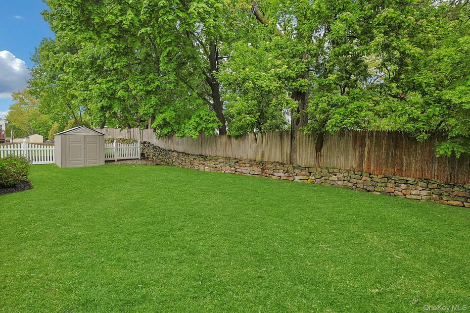 27 Longview Drive Photo 37