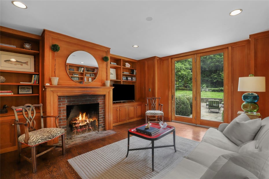 1 Twin Lakes Drive Photo 16