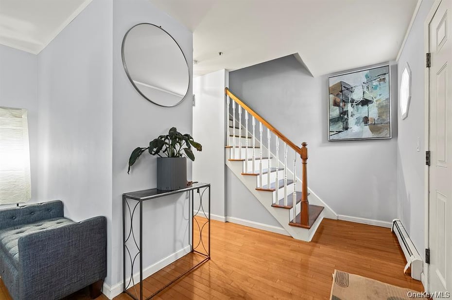 16 Stoneham Place Photo 5