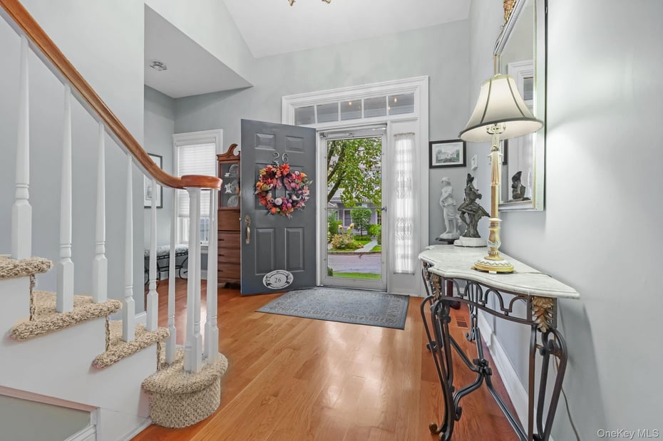 26 Club Court Photo 3