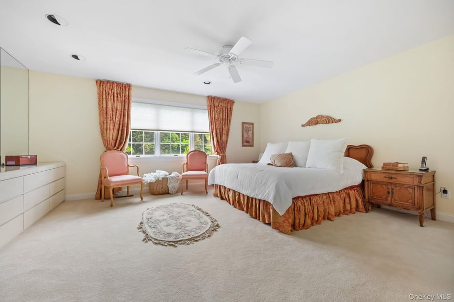 26 Club Court Photo 28