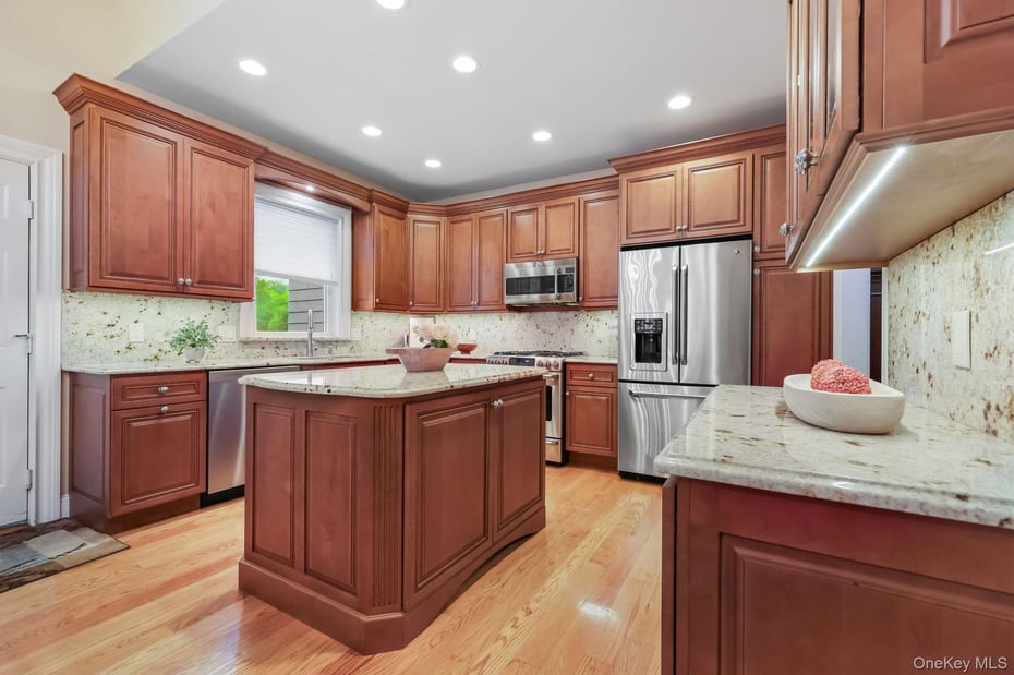 26 Club Court Photo 7