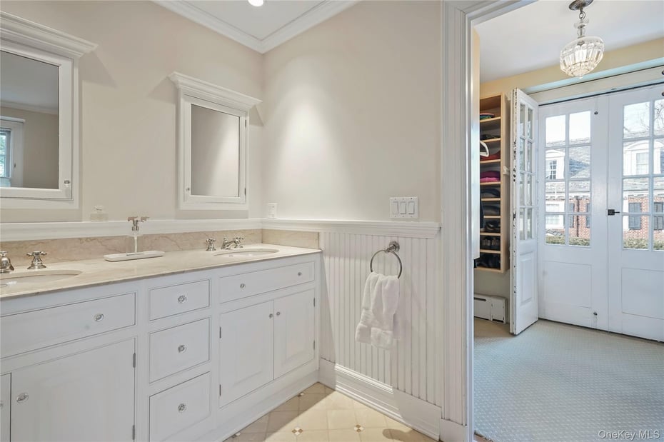 650 Ely Avenue Photo 18