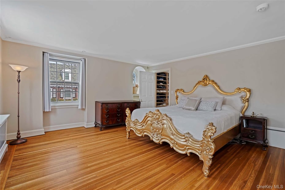 650 Ely Avenue Photo 14