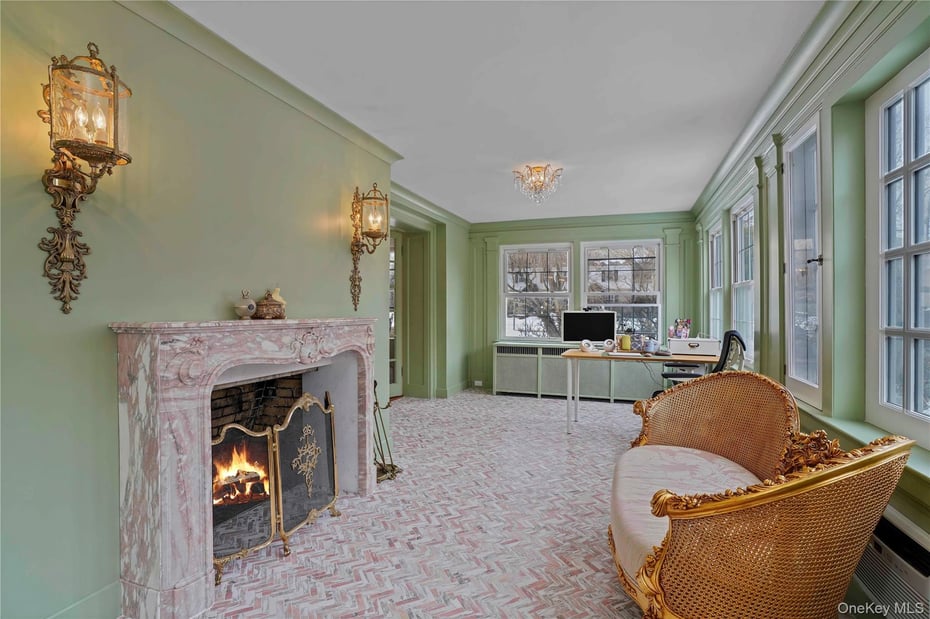 650 Ely Avenue Photo 12