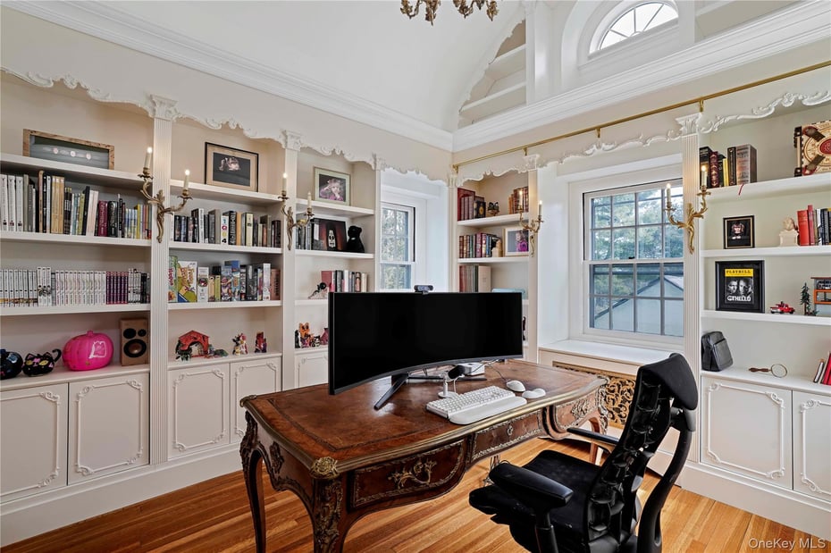 650 Ely Avenue Photo 23