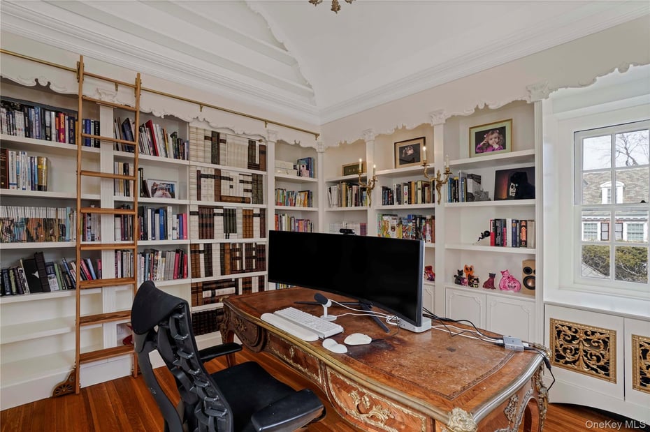 650 Ely Avenue Photo 24