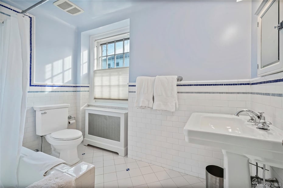 650 Ely Avenue Photo 22