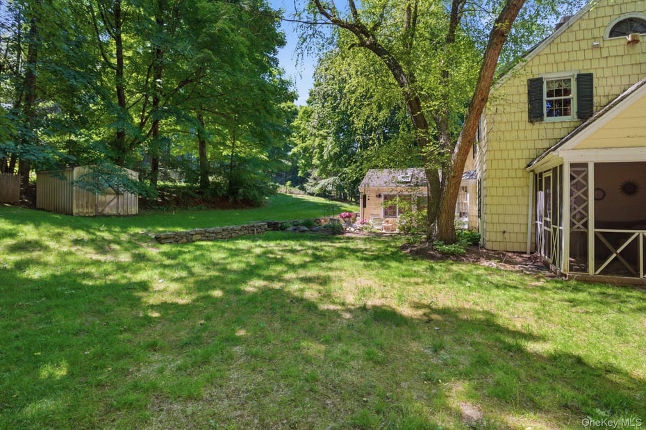 2 Turner Drive Photo 36