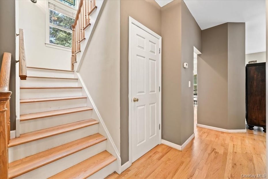 613 Route 9w Photo 16