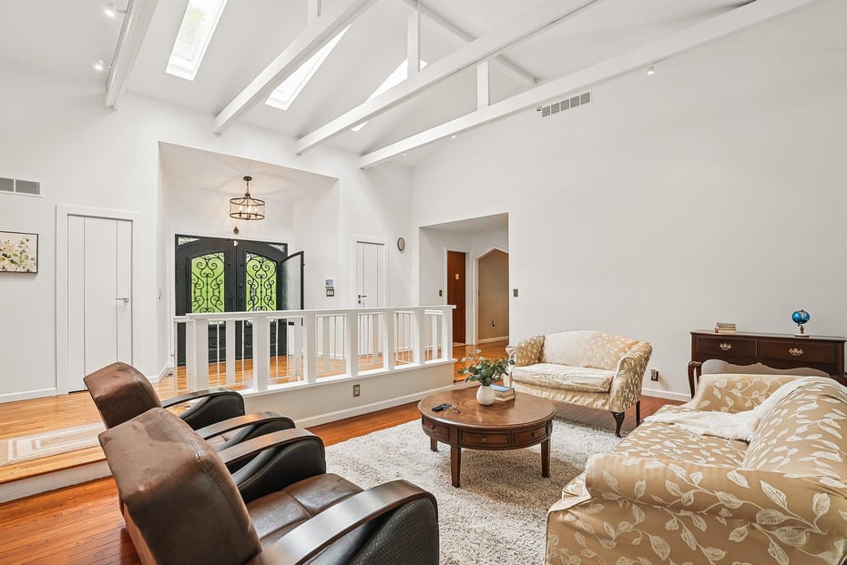 140 Powelton Circle Photo 6