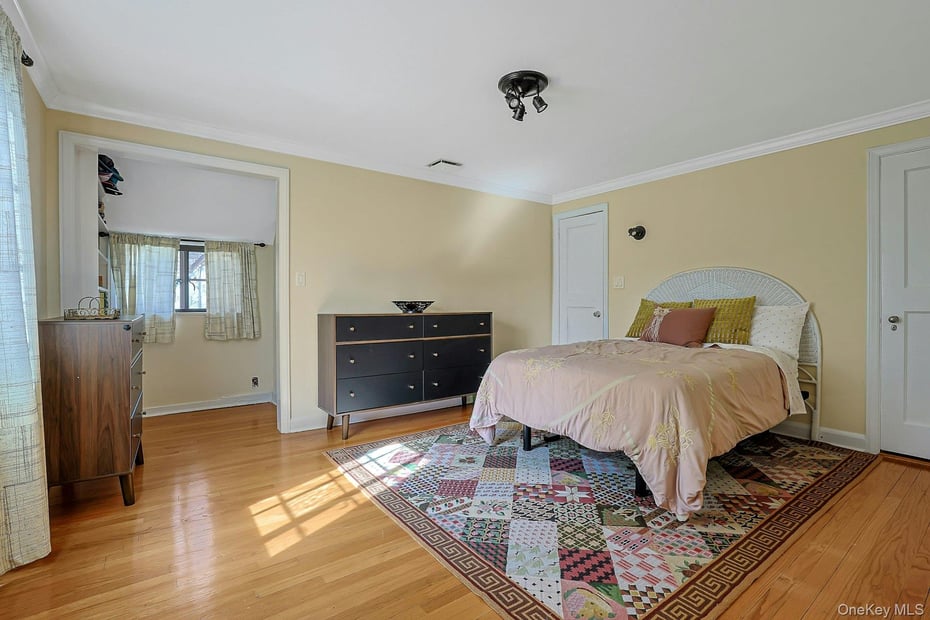 23 Forbes Boulevard Photo 31