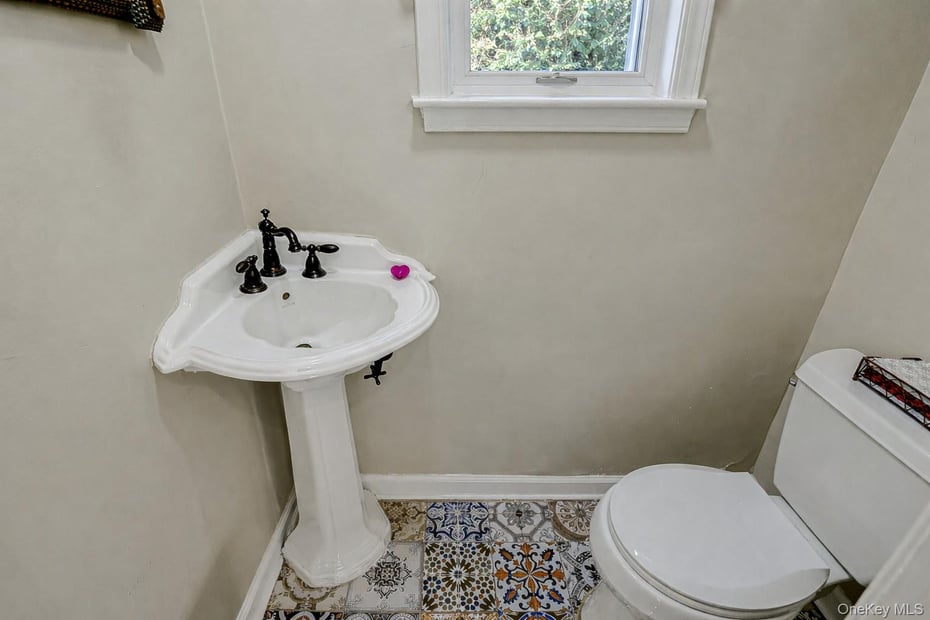 23 Forbes Boulevard Photo 20