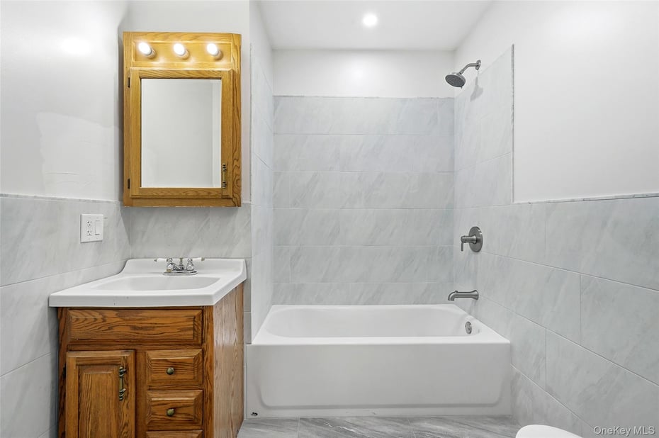 15 Homewood Road Photo 21