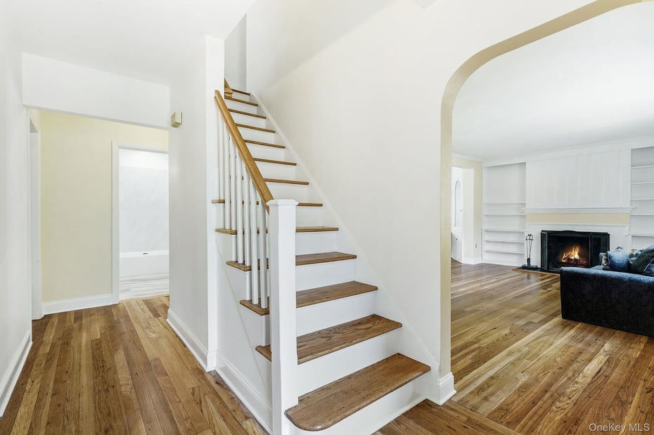 15 Homewood Road Photo 4