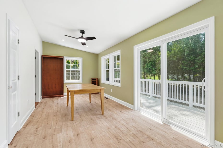 15 Homewood Road Photo 15