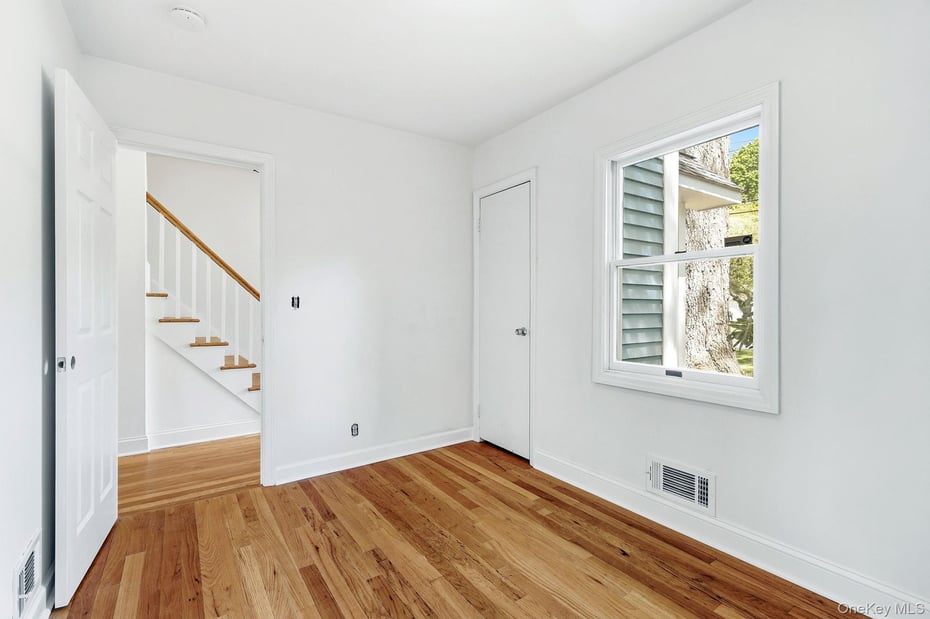 15 Homewood Road Photo 5
