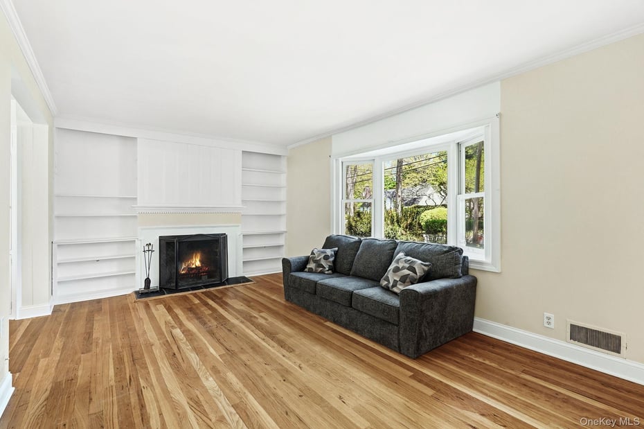 15 Homewood Road Photo 7