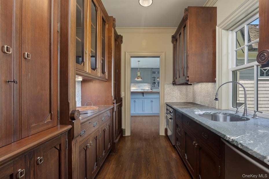 364 Hardscrabble Road Photo 14