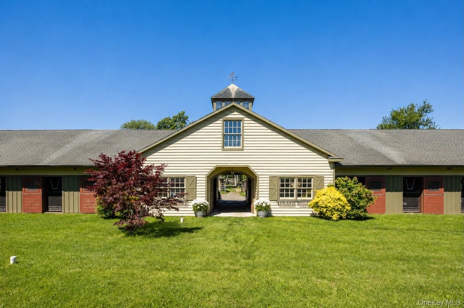 364 Hardscrabble Road Photo 41