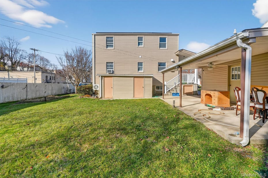 8 Robbins Avenue Photo 41