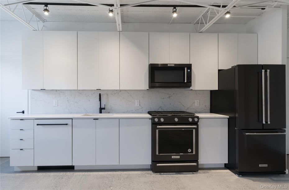 21 ---754 Green   Columbia Street Photo 14