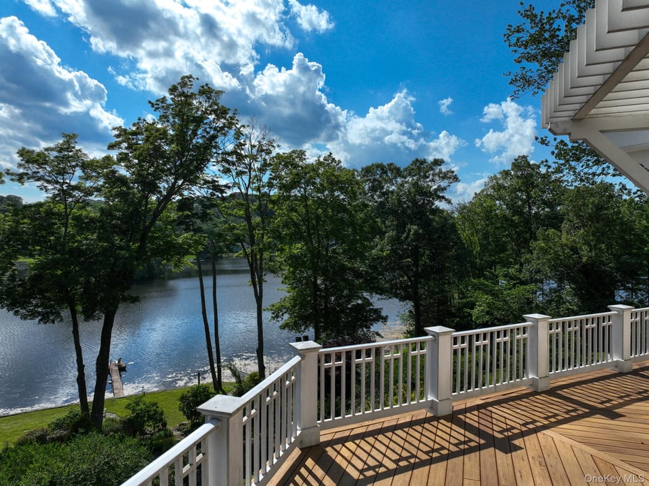 33 Truesdale Lake Drive Photo 5